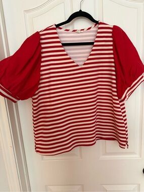JODIFL Red and White Striped V-Neck Puff Sleeve Blouse